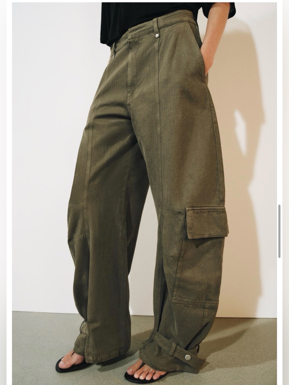 Zara Olive Green Cargo Barrel Trousers Hihh rise Pants with Ankle Straps 30